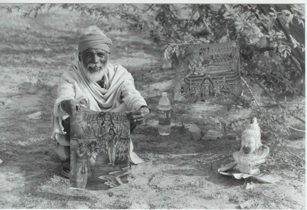 Agra - holyman in bush