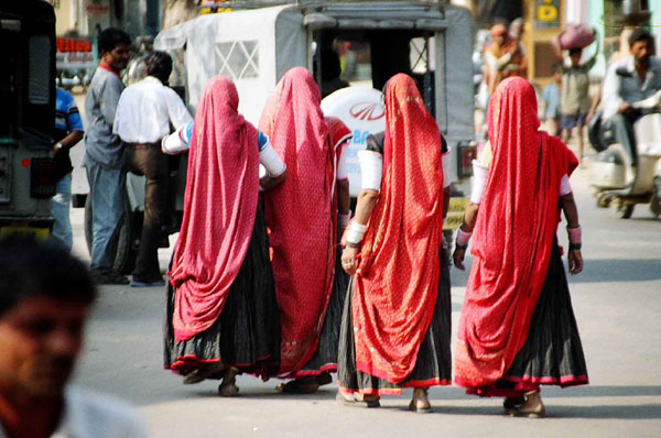 Ranakpur - four red robes