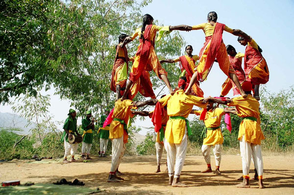 Udaipur - Shilpgram dancer stack
