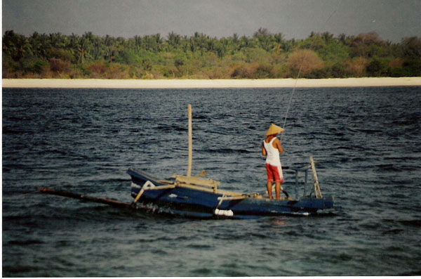 gilis - canoe fisherman