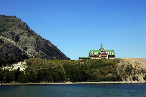 Waterton - Hotel on hill