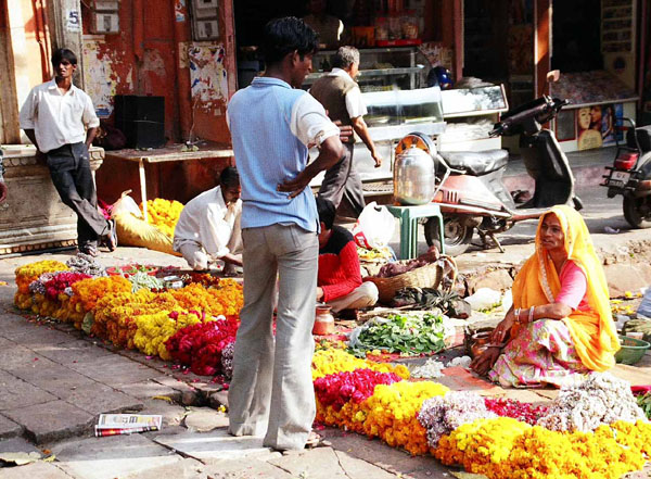 Jaipur - flower ladies